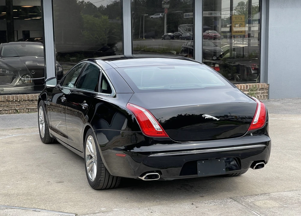 2011 Jaguar X351 XJ - Image 30 of 31