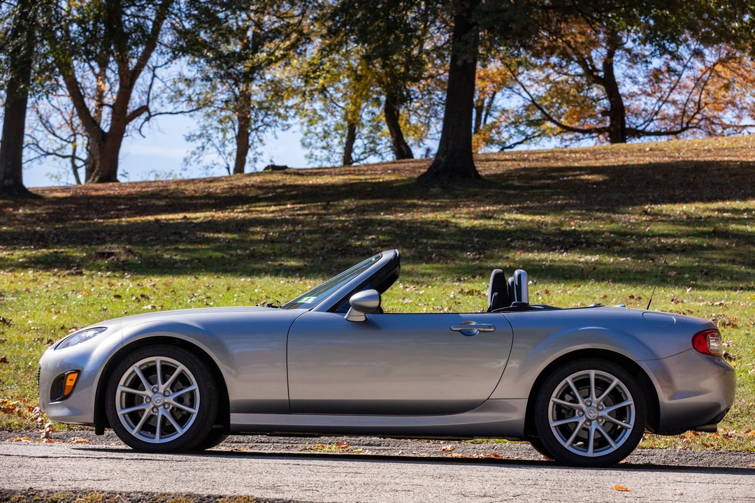2011 Mazda NC MX-5 Miata - Image 27 of 31