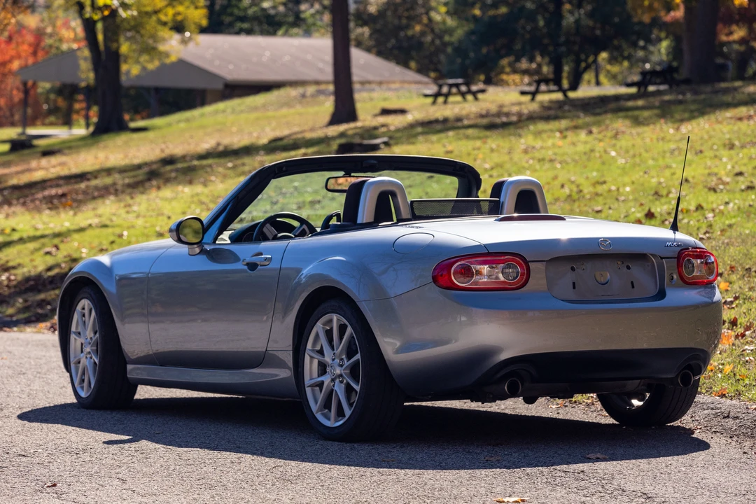 2011 Mazda NC MX-5 Miata - Image 17 of 31