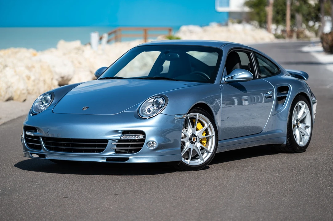 2011 Porsche 997 Turbo S - Image 7 of 31