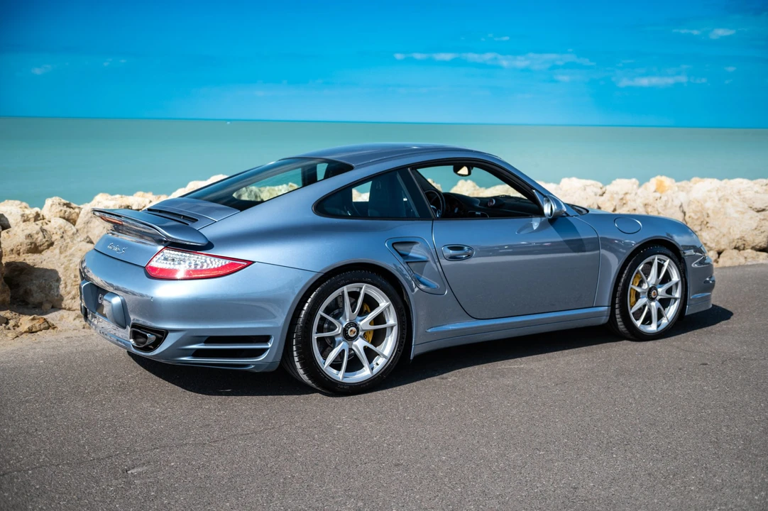 2011 Porsche 997 Turbo S - Image 22 of 31