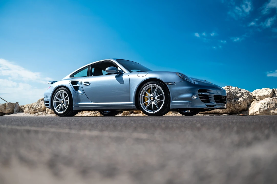 2011 Porsche 997 Turbo S - Image 27 of 31