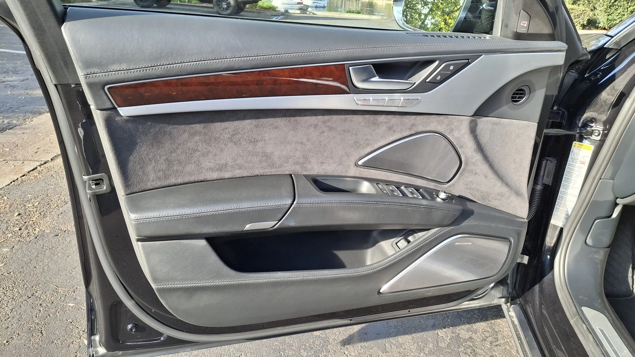 2012 Audi D4 A8 - Image 18 of 31