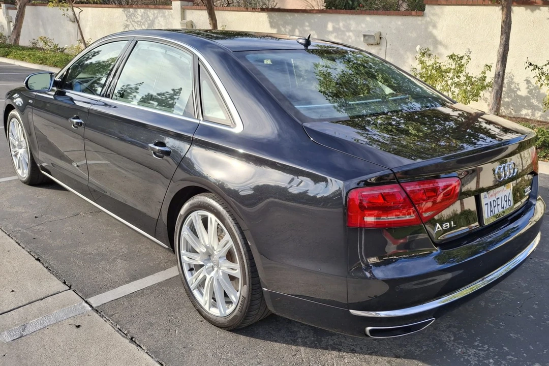 2012 Audi D4 A8 - Image 5 of 31
