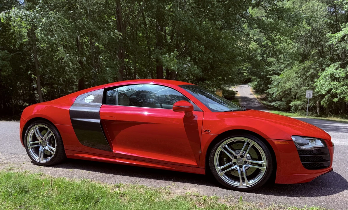 2012 Audi 42 R8 - Image 16 of 31