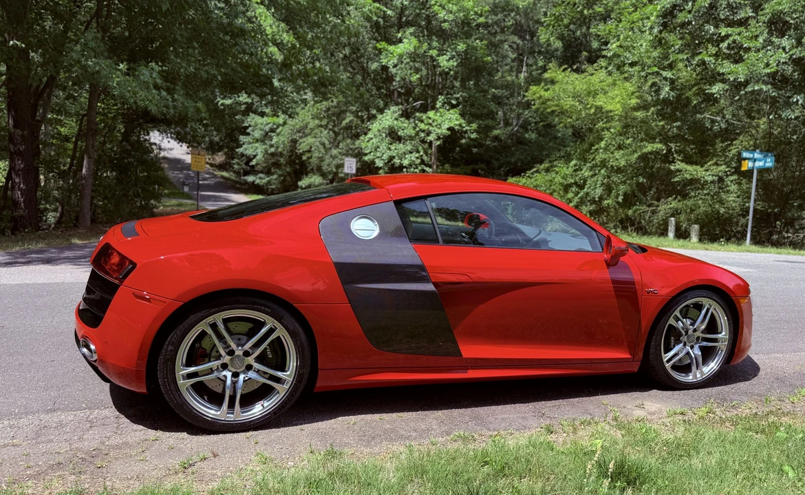 2012 Audi 42 R8 - Image 23 of 31