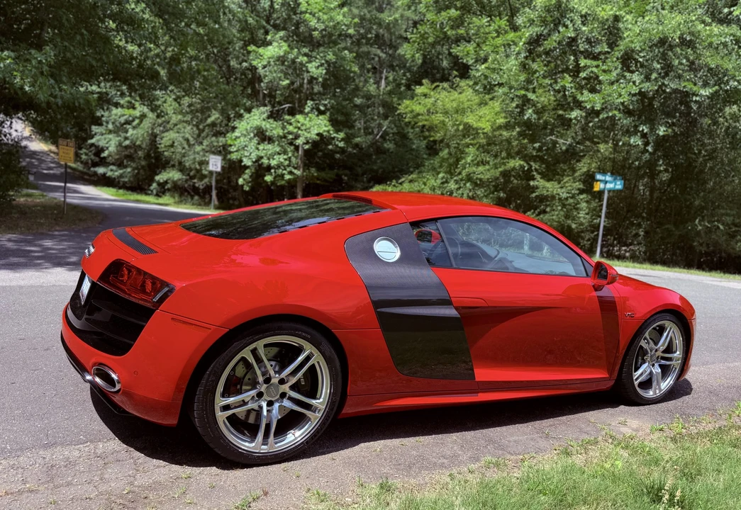 2012 Audi 42 R8 - Image 25 of 31