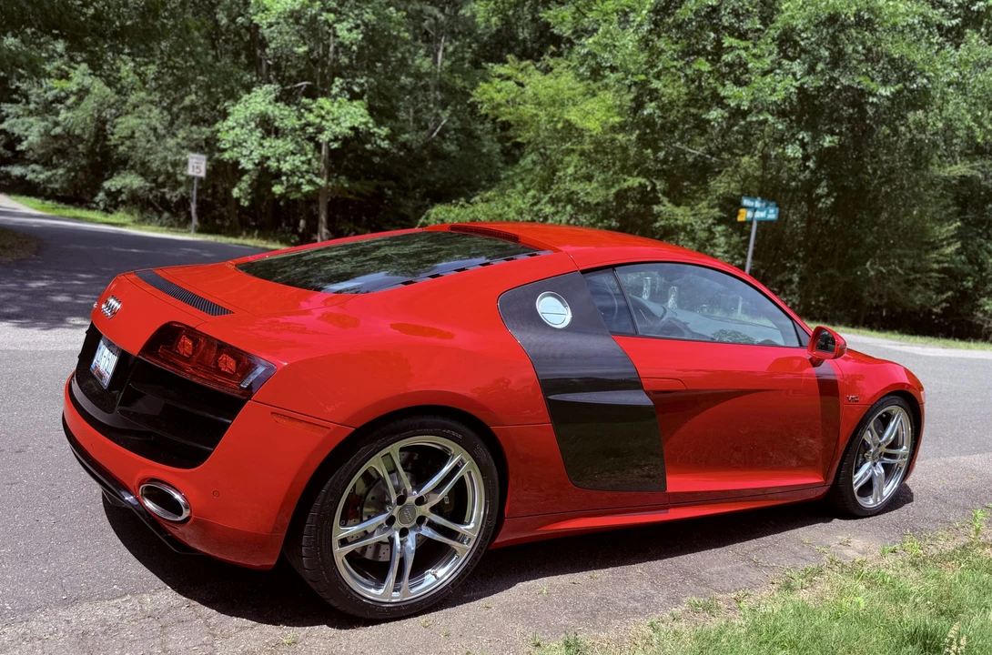 2012 Audi 42 R8 - Image 26 of 31