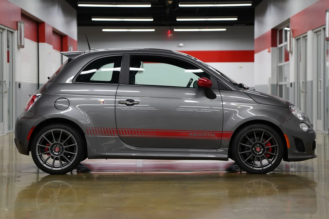 2012 Fiat Abarth 500 - Image 8 of 31