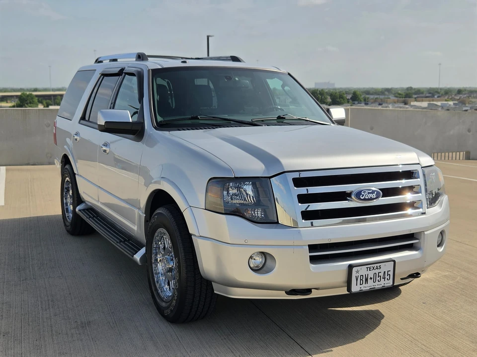 2012 Ford Expedition 3rd Gen - Image 3 of 31