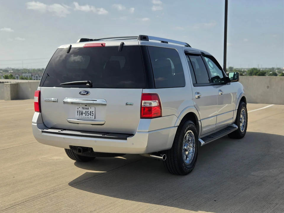 2012 Ford Expedition 3rd Gen - Image 9 of 31