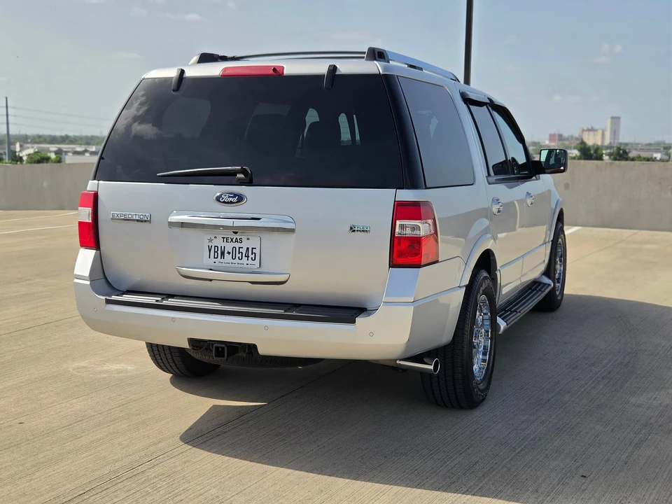 2012 Ford Expedition 3rd Gen - Image 11 of 31