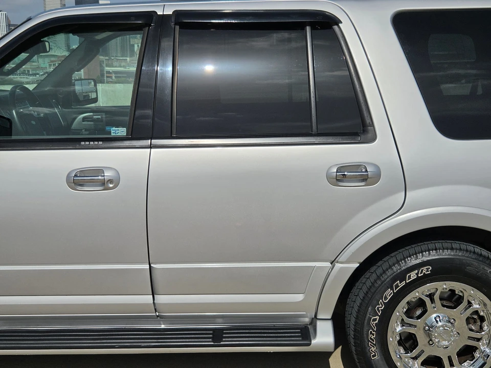 2012 Ford Expedition 3rd Gen - Image 24 of 31
