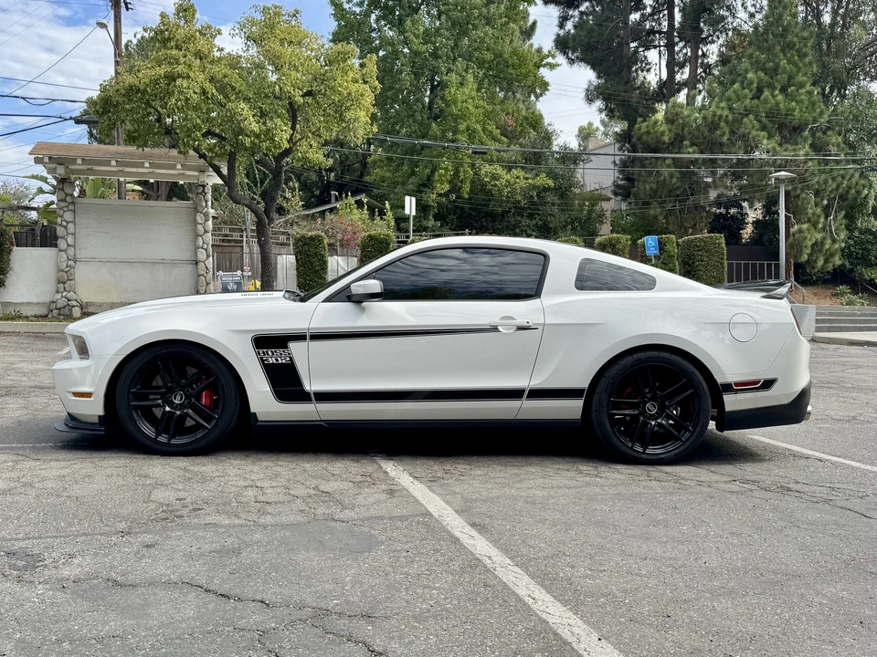 2012 Ford S197 Mustang Boss 302 - Image 2 of 31
