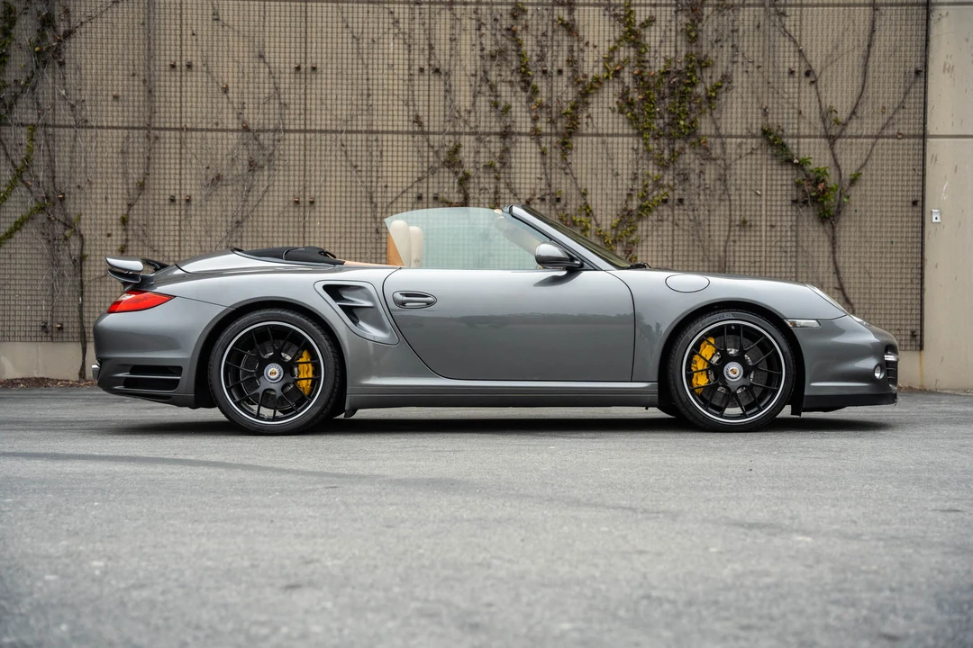 2012 Porsche 997 Turbo S - Image 17 of 31
