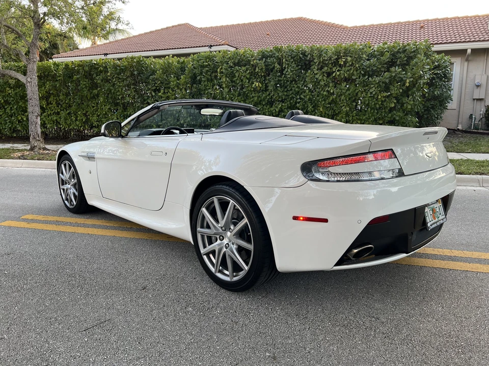 2013 Aston Martin V8 Vantage (2006-2017) - Image 5 of 31
