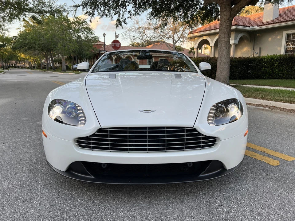 2013 Aston Martin V8 Vantage (2006-2017) - Image 16 of 31