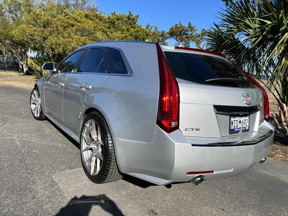 2013 Cadillac CTS-V 2nd Gen - Image 4 of 31