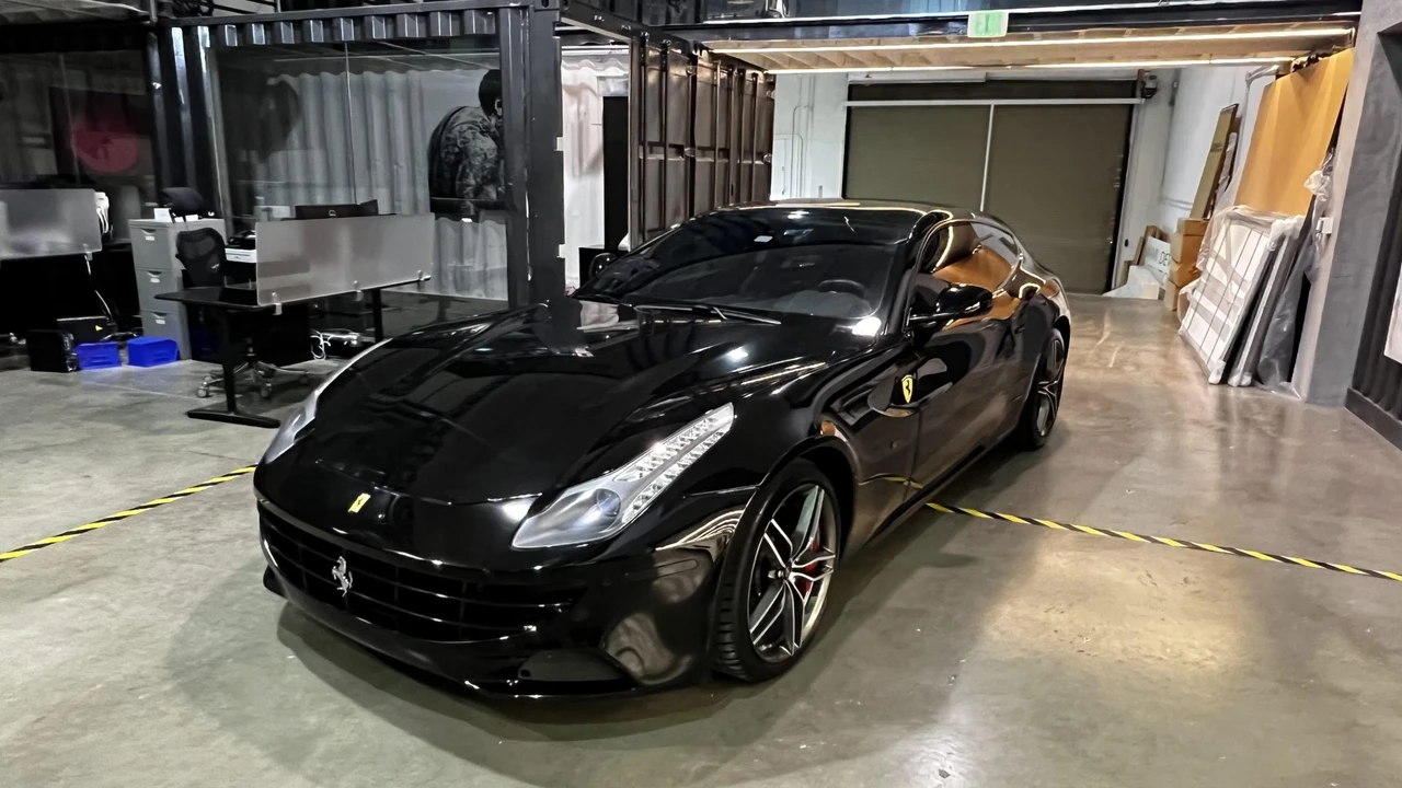 2013 Ferrari FF - Image 28 of 31