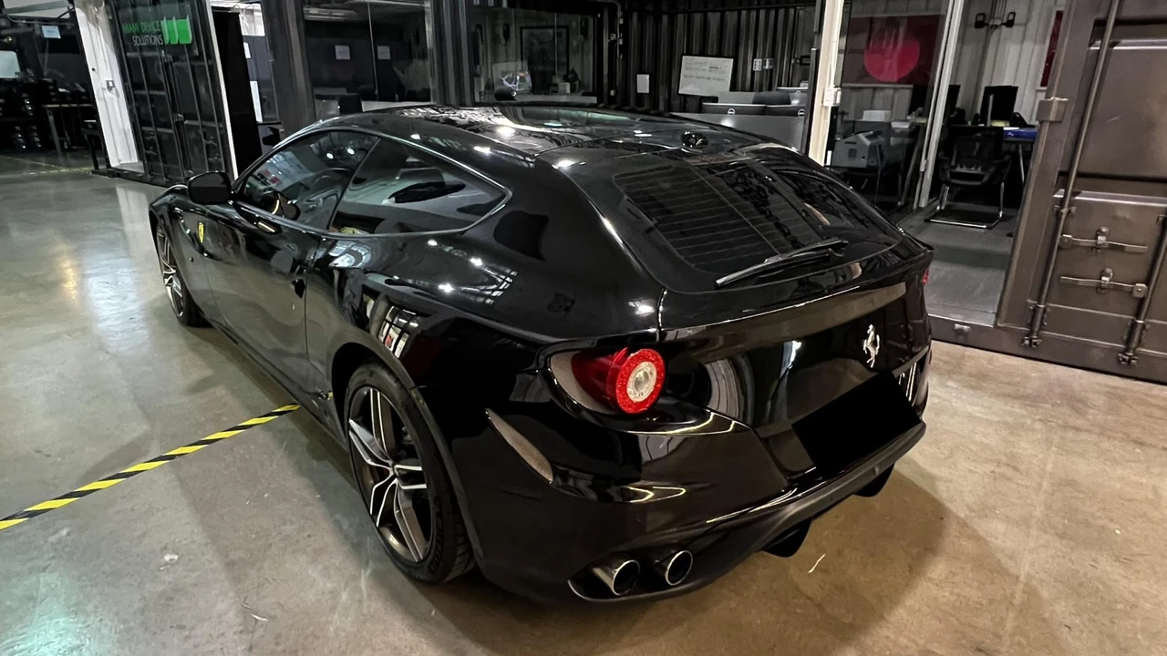 2013 Ferrari FF - Image 23 of 31