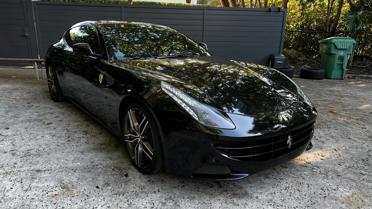 2013 Ferrari FF - Image 12 of 31