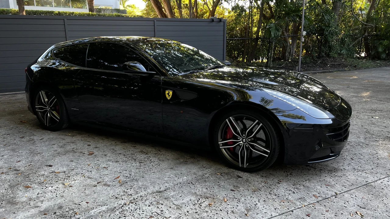 2013 Ferrari FF - Image 14 of 31
