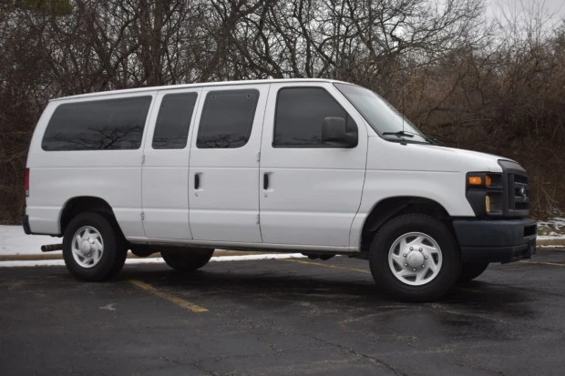 2013 Ford Econoline Van - Image 3 of 8
