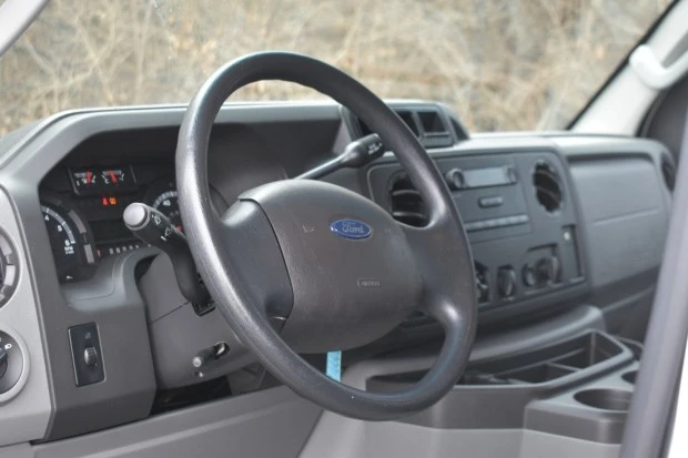 2013 Ford Econoline Van - Image 6 of 8