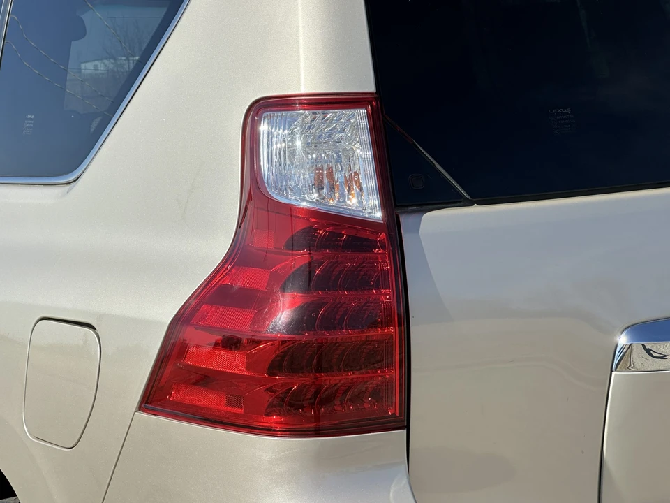 2013 Lexus GX 2nd Gen - Image 20 of 31