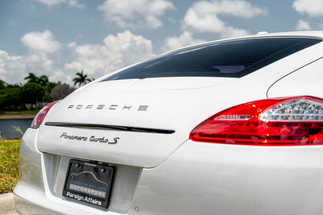 2013 Porsche 970 Panamera Turbo S - Image 22 of 31