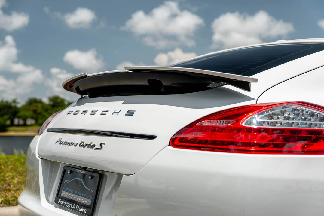 2013 Porsche 970 Panamera Turbo S - Image 21 of 31
