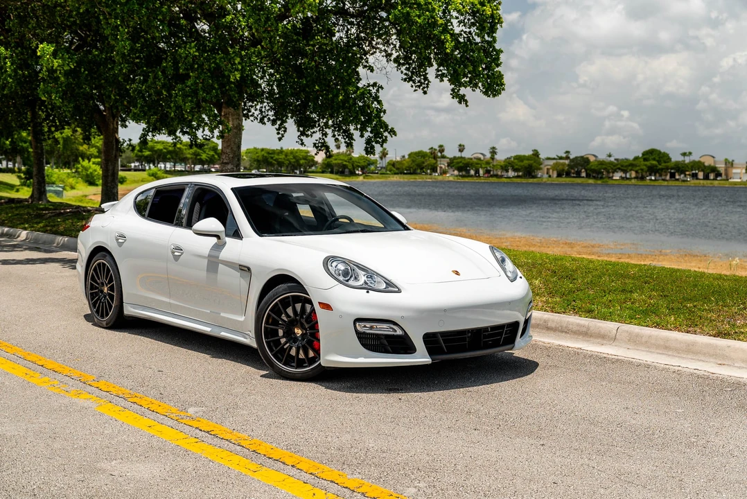2013 Porsche 970 Panamera Turbo S - Image 5 of 31