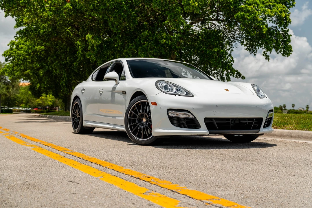 2013 Porsche 970 Panamera Turbo S - Image 4 of 31