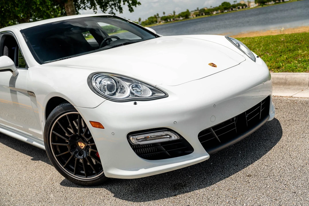 2013 Porsche 970 Panamera Turbo S - Image 26 of 31