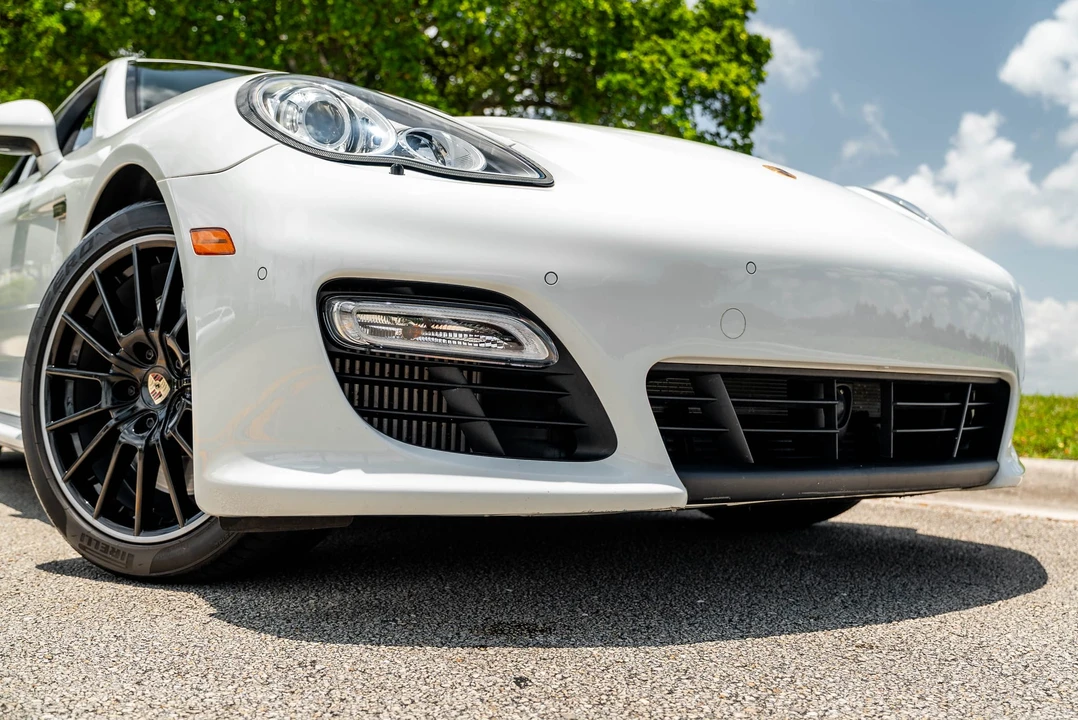 2013 Porsche 970 Panamera Turbo S - Image 27 of 31