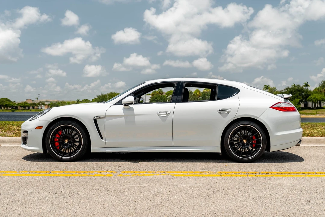 2013 Porsche 970 Panamera Turbo S - Image 15 of 31