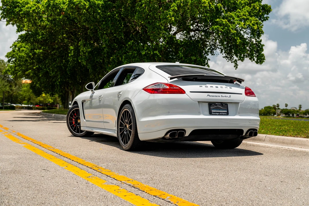 2013 Porsche 970 Panamera Turbo S - Image 12 of 31