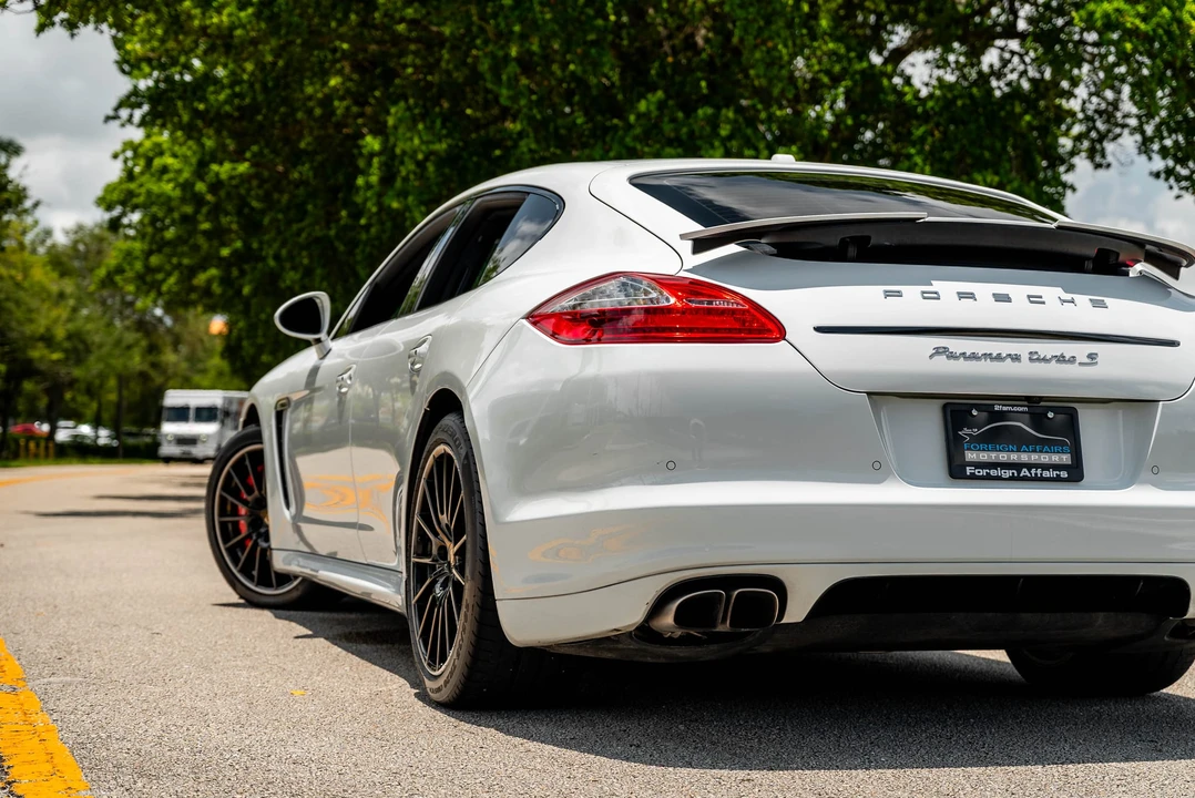 2013 Porsche 970 Panamera Turbo S - Image 19 of 31