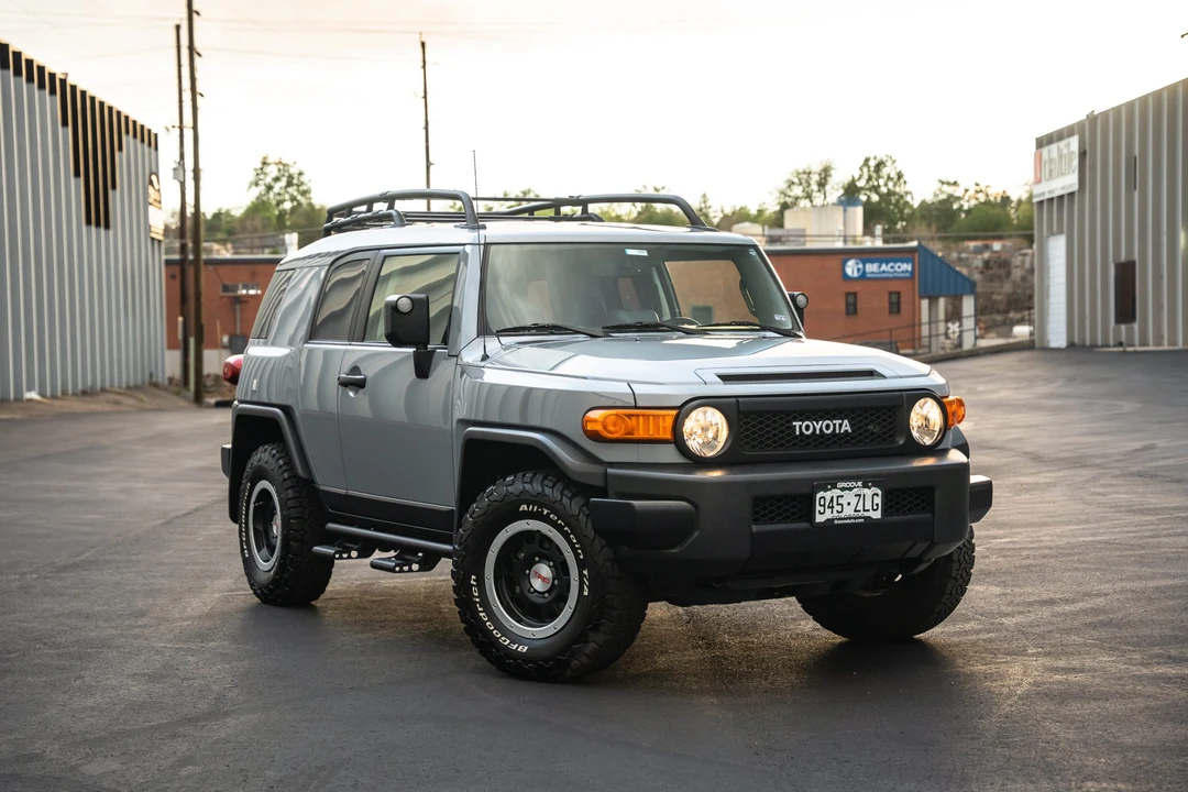 2013 Toyota FJ Cruiser - Image 21 of 31