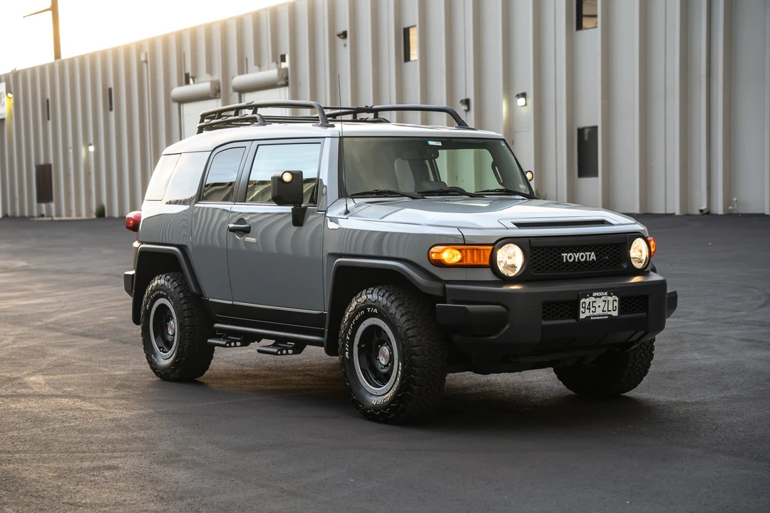 2013 Toyota FJ Cruiser - Image 22 of 31
