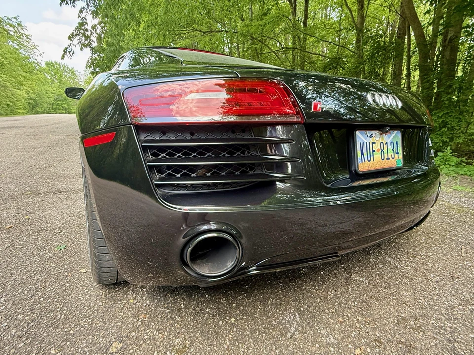 2014 Audi 42 R8 - Image 10 of 31