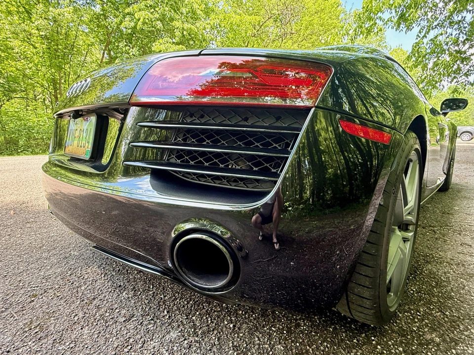 2014 Audi 42 R8 - Image 12 of 31
