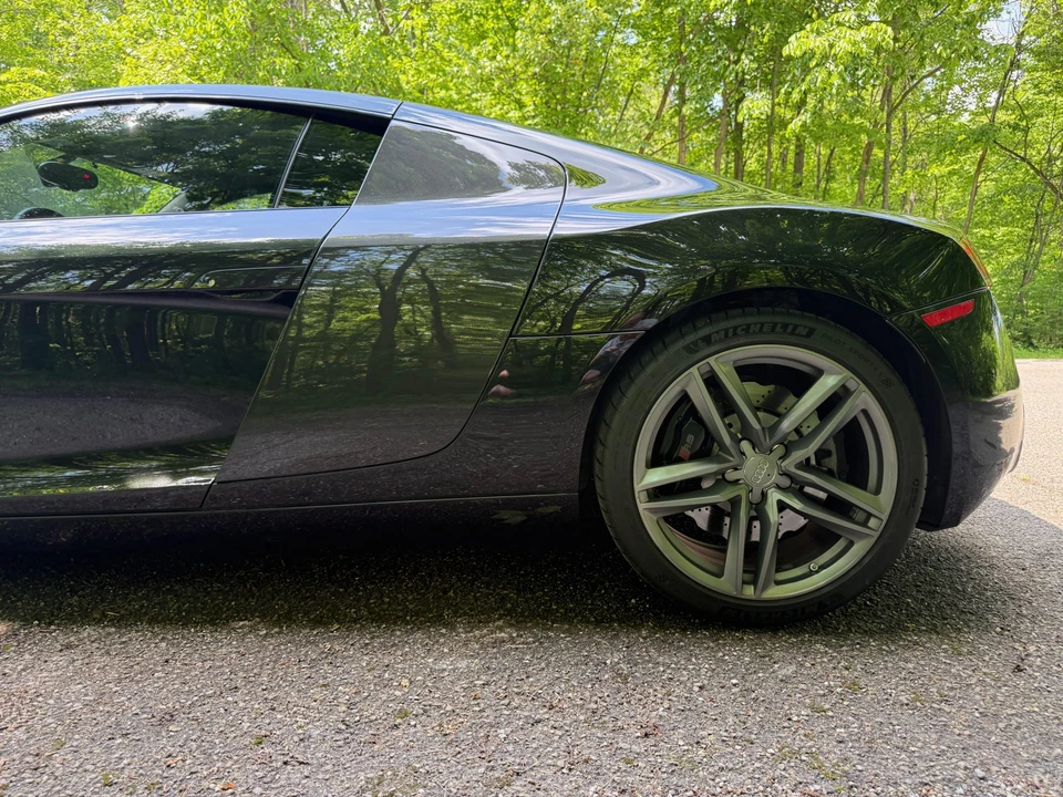 2014 Audi 42 R8 - Image 24 of 31