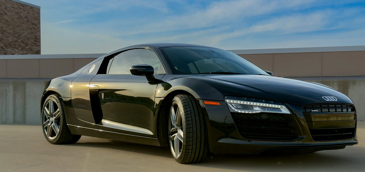 2014 Audi 42 R8 - Image 17 of 31