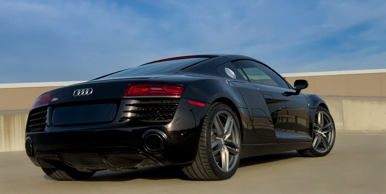 2014 Audi 42 R8 - Image 19 of 31