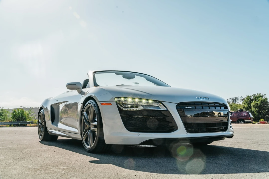 2014 Audi 42 R8 - Image 19 of 31