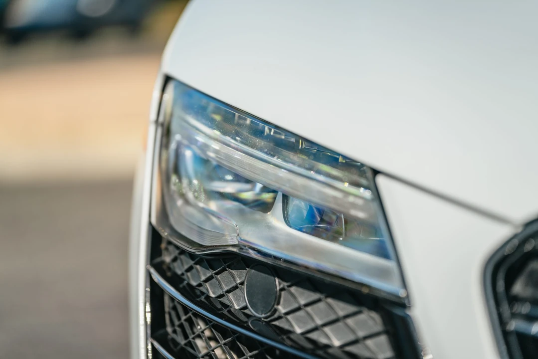 2014 Audi 42 R8 - Image 23 of 31