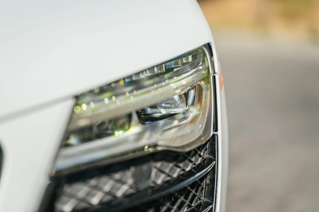 2014 Audi 42 R8 - Image 26 of 31