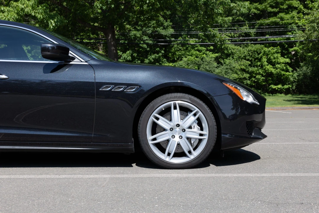 2014 Maserati Quattroporte 6th Gen - Image 23 of 31