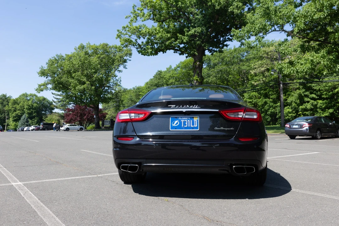 2014 Maserati Quattroporte 6th Gen - Image 9 of 31
